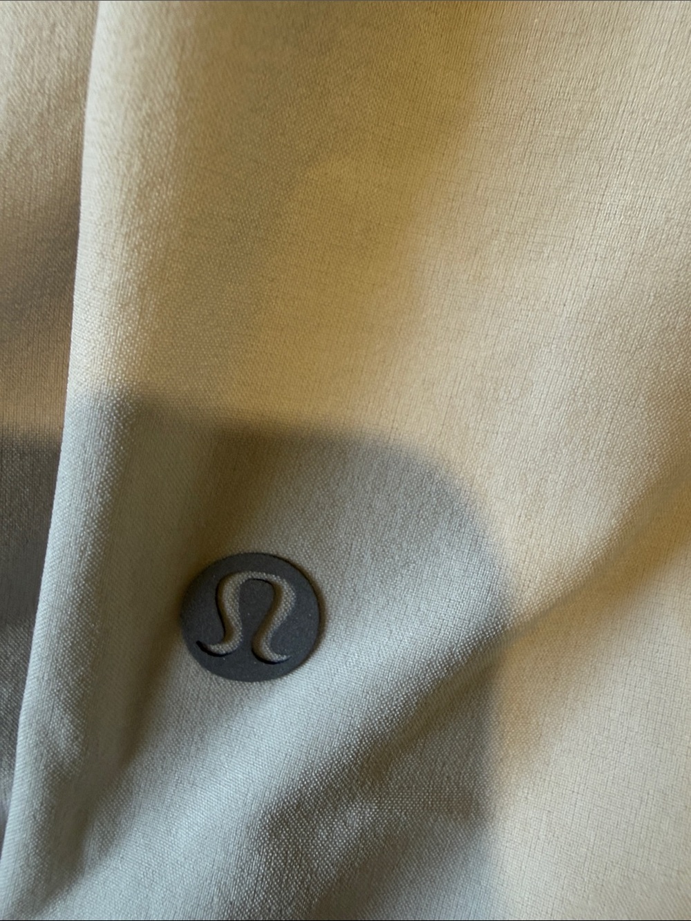 Lululemon - Picture 4 of 6